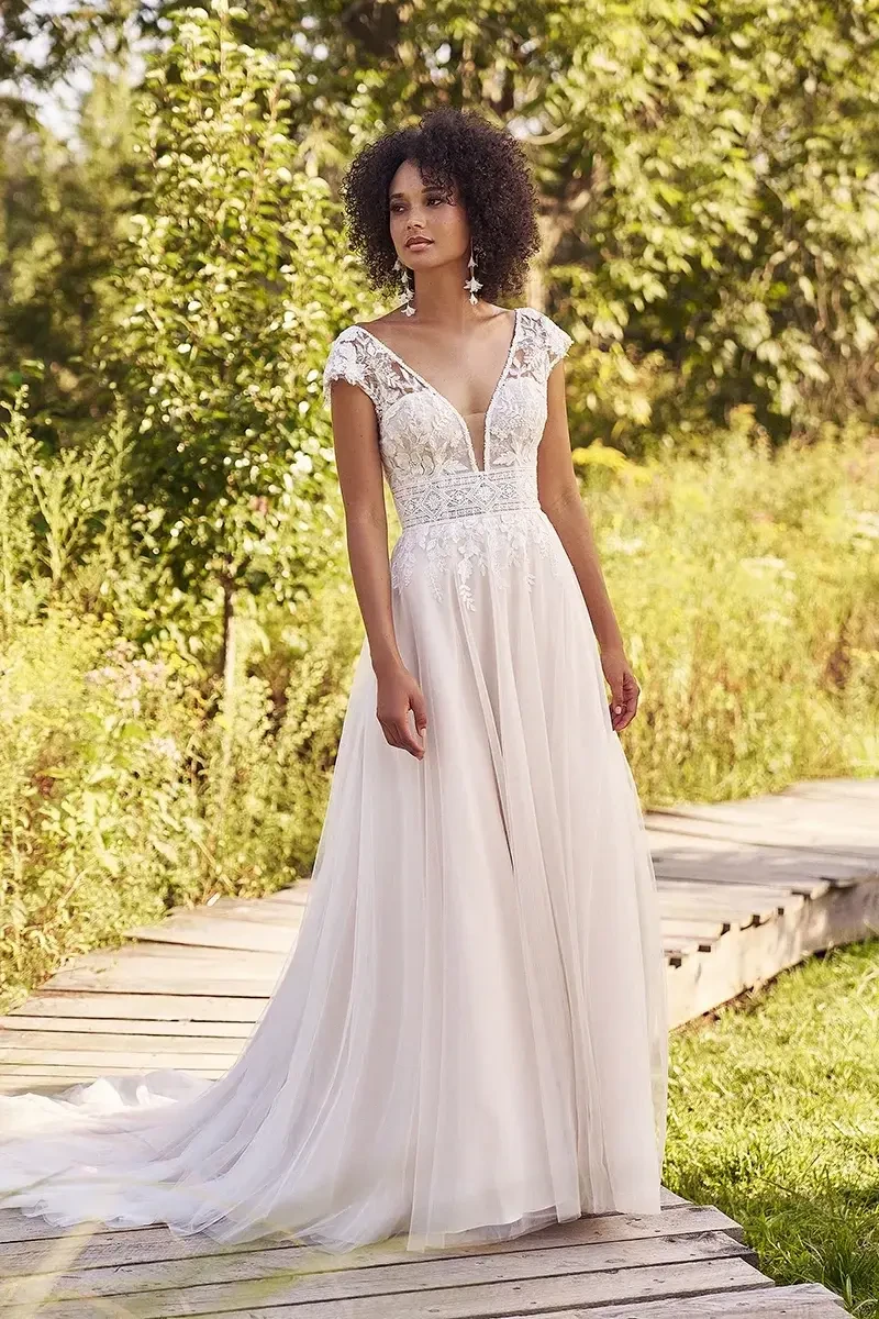 Seasonal Elegance: Fall and Winter Wedding Gowns You’ll Love Image